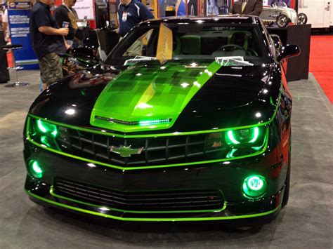 Neon Green And Black Car – lykgobo