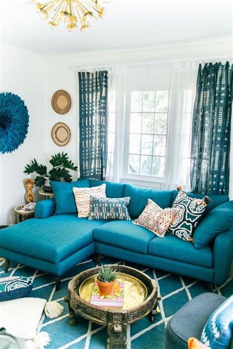 Tips For Choosing Teal Living Room Furniture Setting up the perfect ...