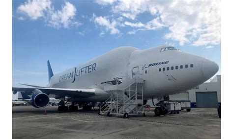 At its 787 Dreamliner factory, Boeing prepares for takeoff