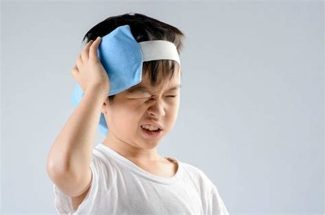 Headache in kids: What you need to know about your kid's headache ...