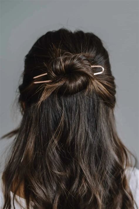 4 Ways To Use A French Hair Pin - an indigo day