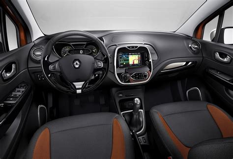 Renault Captur tem detalhes e imagens reveladas oficialmente | Motor-Mais