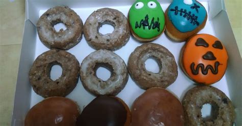 Wonderful Wonderblog: Krispy Kreme Halloween Donuts