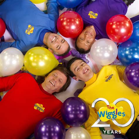 wiggles_balloons - Inspiring Momma