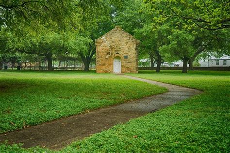 Interesting Museum, neat Grapevine arbour - Review of Fort Belknap ...