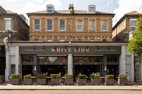 The White Lion • Stroud Green