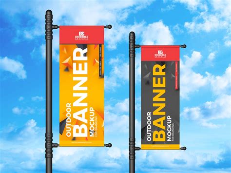 Free Vertical Outdoor Banner Mockup (PSD)