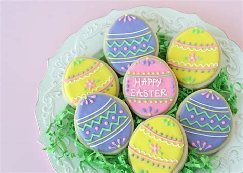 Cute and Easy Decorated Easter Egg Cookies - Glorious Treats