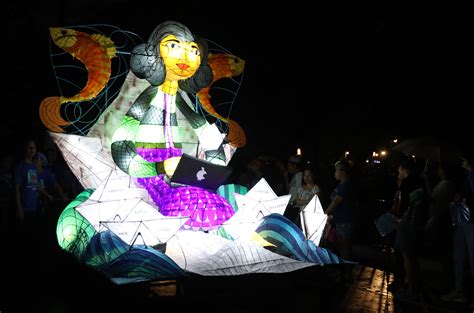 The Lantern Parade at UP | Photos | Philippine News Agency