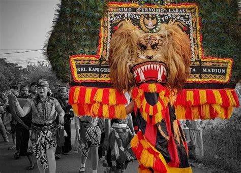 Heboh Diklaim Malaysia, Yuk Kenal Lebih Dekat Reog Ponorogo yang ...