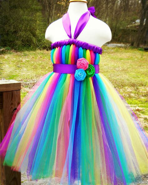 How To Wrap Ribbon Around a Tutu Dress | Diy tutu, Diy tutu dress, Tutu ...