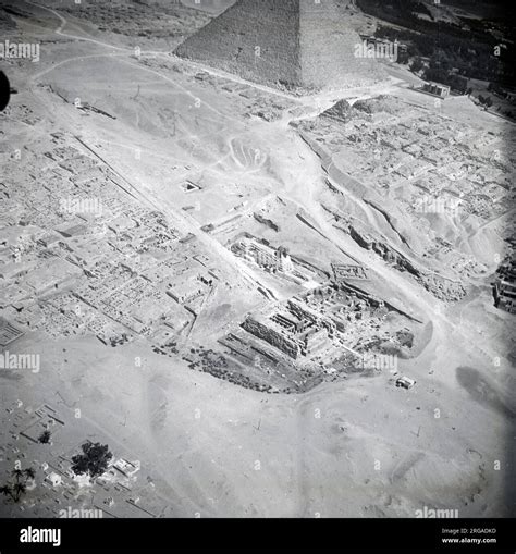 Aerial view of The Sphinx and Pyramid, Giza, Cairo, Egypt Stock Photo ...