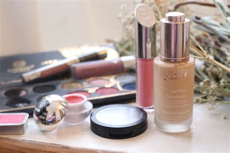 12 Best Natural Organic Makeup Brands That are Truly Clean - Organic ...