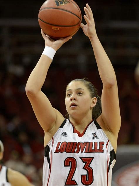 Shoni Schimmel will learn WNBA future Monday night