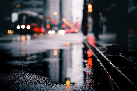 Rainy City Street Wallpaper