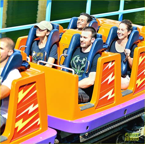 Chris Evans & Minka Kelly: Disneyland Date!: Photo 2944116 | Chris ...