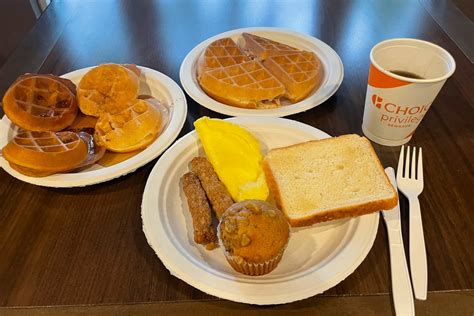 The 10 best free hotel breakfasts across the US - The Points Guy