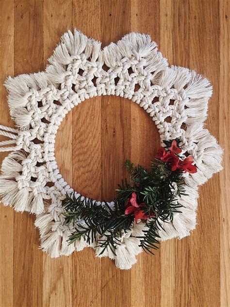 Macrame Wreath / Holiday Wreath / Macrame Home Decor / Macrame Wall ...