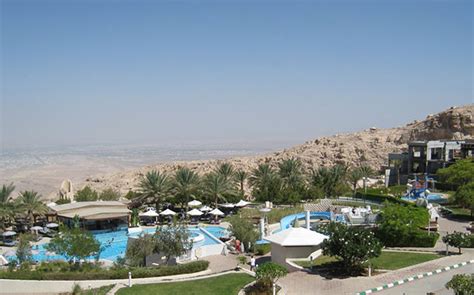 Stay at Mercure Grand Jebel Hafeet Hotel