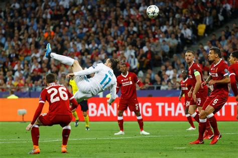 Gareth Bale goal vs Liverpool: Watch spectacular overheard kick against ...