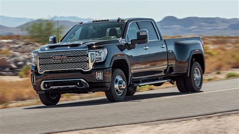 2020 GMC Sierra 3500HD Buyer's Guide: Reviews, Specs, Comparisons