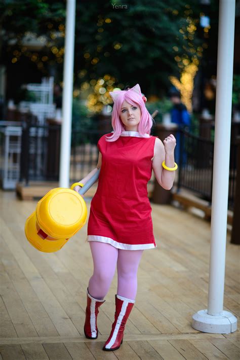 Amy Rose from Sonic the Hedgehog Cosplay