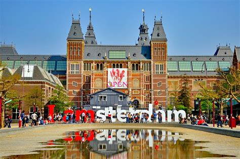 24 Top Tourist Attractions in Amsterdam | PlanetWare