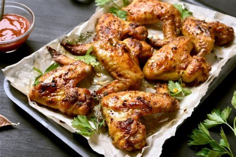 Alitas de pollo al horno crujientes: una receta fácil de preparar