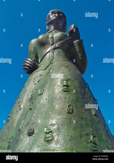 Harriet Tubman statue in Harlem New York City Stock Photo - Alamy