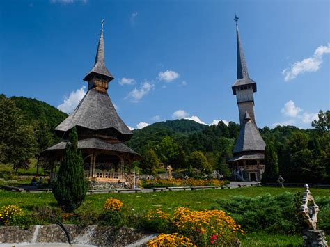 The truth behind the wooden churches of Maramures - RomaniaTourStore