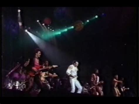 Earth, Wind & Fire Live in Japan 1988 - YouTube