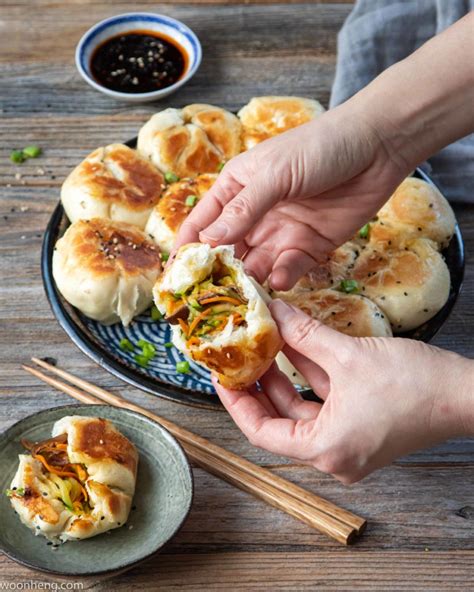 How to make Pan-fried Steamed Buns (Sheng Jian Bao) - WoonHeng