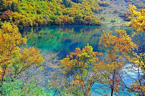 crystalline turquoise lake, jiuzhaigou national park, china Wallpaper ...