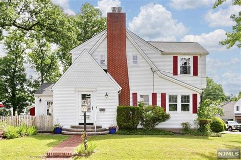 Dumont, NJ Real Estate & Homes for Sale | realtor.com®