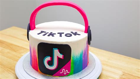 Best Tiktok Cake - the best of tiktok