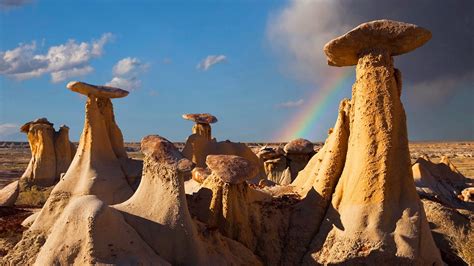 Hoodoo Rock Formations, Ah-shi-sle-pah Badlands, New Mexico, Usa - Free ...