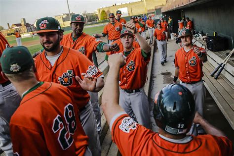 Joliet Slammers prod city on stadium lease negotiations – Shaw Local