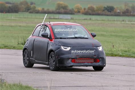 2023 Abarth 500 Electric Prototype Gets Spied for the First Time ...