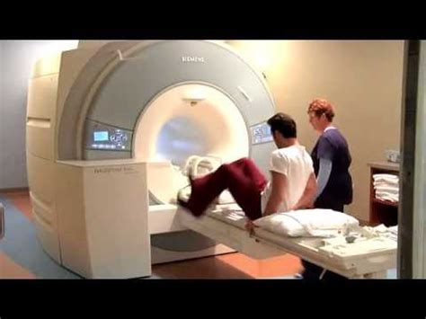 MRI of Knee - YouTube