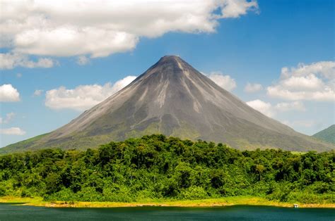 Volcanoes & Cloud Forests at Arenal & Monteverde - 8 Days | kimkim