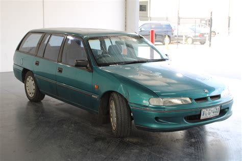 1994 Holden Commodore Executive VR Automatic Wagon Auction (0001 ...