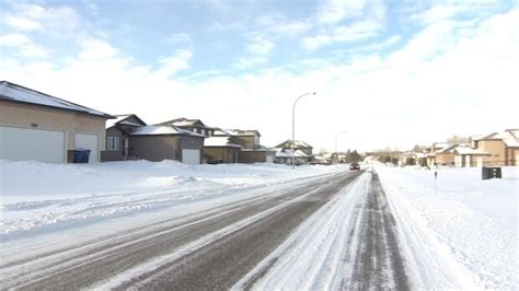 White City residents petition for sidewalks | CBC News