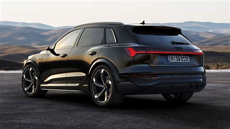 2024 Audi Q8 e-tron: Overview | Audi Brampton