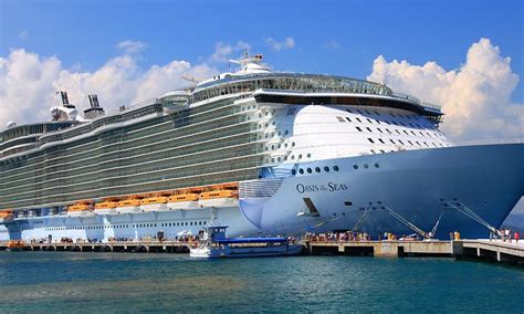 Royal Caribbean Oasis of the Seas Cruise Ship Review