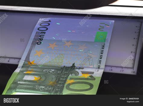 100 Euro Banknote. Image & Photo (Free Trial) | Bigstock