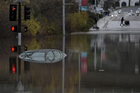 Heavy rainfall floods encampment in Texas and prompts flood warnings in ...