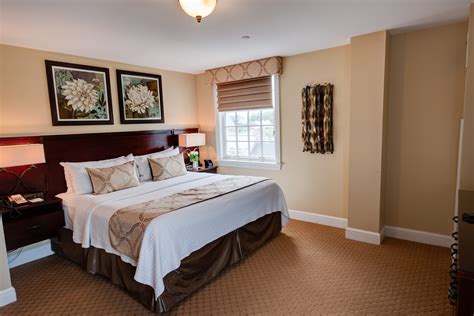 Luxury Accommodation in Princeton NJ | The Nassau Inn