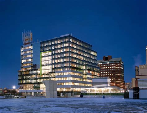 Behnisch Architekten / Genzyme Center