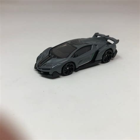 Lamborghini Veneno * Hot Wheels 1:64 scale Loose Diecast ...