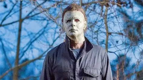 Does Michael Myers Face Reveal? Viral Photos Explained 2023 - Tekmonk News